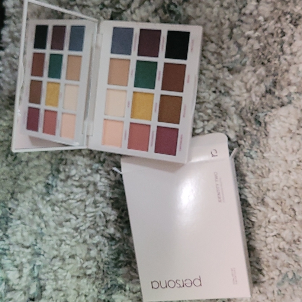 Persona identity 2 eyeshadow